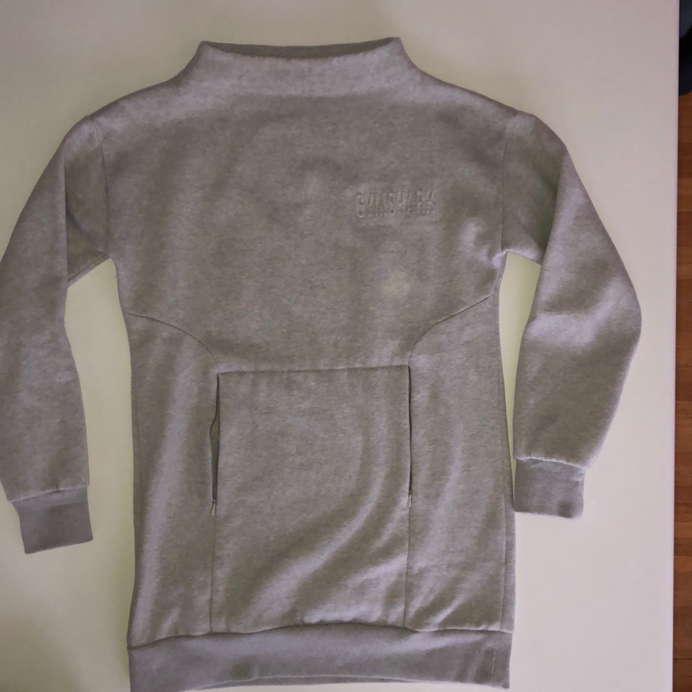 Long Gymshark sweatershirt